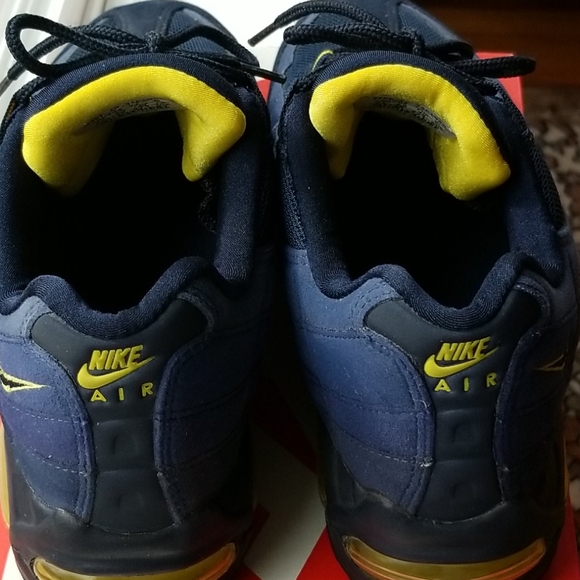 Rare Nike AIR MAX 95 - Picture 2 of 8